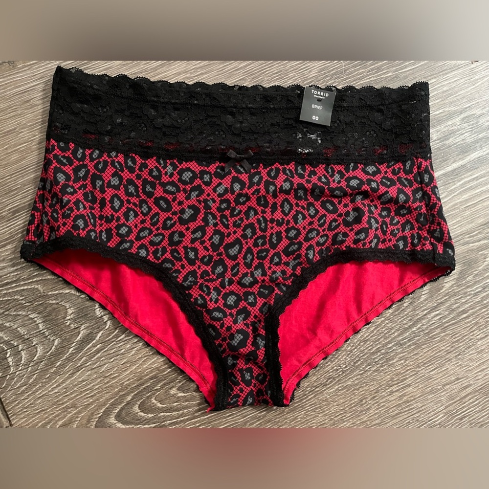 Torrid leopard lace briefs 00 NWT